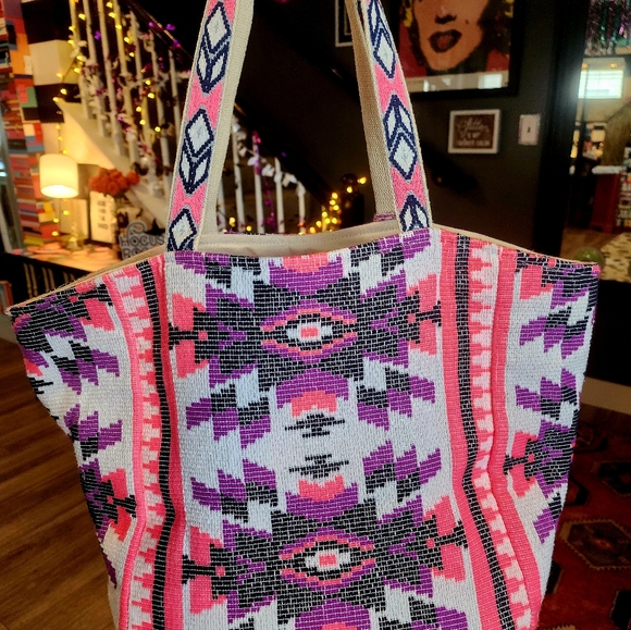 NWT Express Edit XL Tribal Tote - Picture 2 of 16